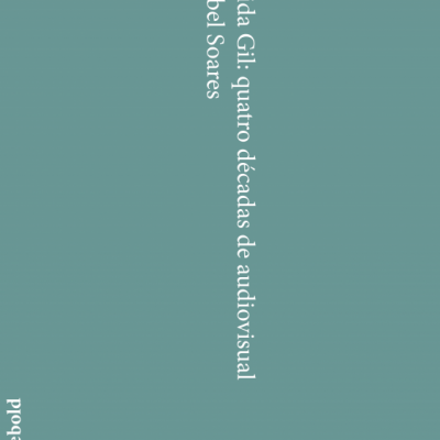 Capa de livro azul esverdeado com texto branco na vertical