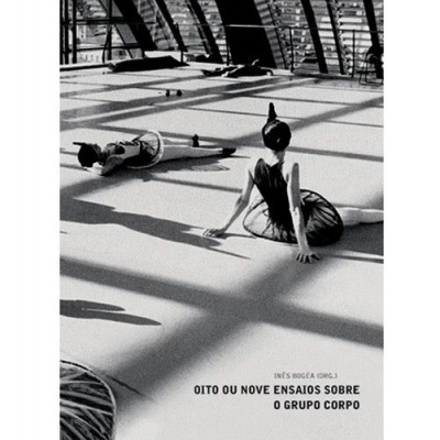 Capa de livro preto e branco com bailarinas e texto do título