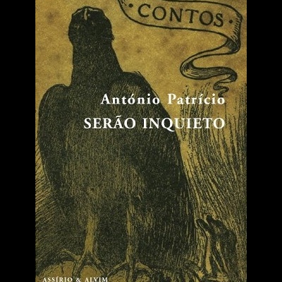 Capa de livro com ilustração de ave e cobra e texto do título e autor