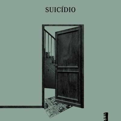 Capa de livro com porta de madeira meio aberta, título SUICÍDIO e autor ÉDOUARD LEVÉ