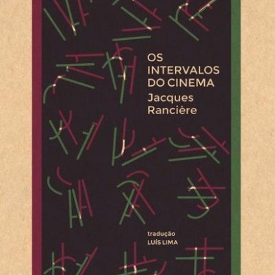 Capa de livro 'OS INTERVALOS DO CINEMA' com design abstrato e texto visível