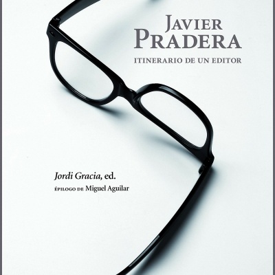Capa de livro com óculos pretos e texto em espanhol