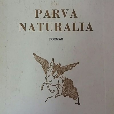Capa de livro 'PARVA NATURALIA' de José Blanc de Portugal com ilustração de cavalo alado
