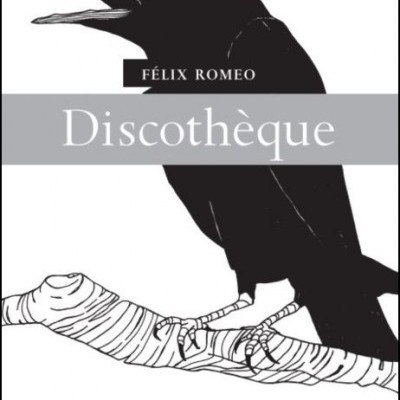 Capa de livro com corvo preto e texto Discothèque