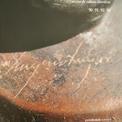 Capa da revista A IDEIA revista de cultura libertária com texturas rústicas e texto impresso