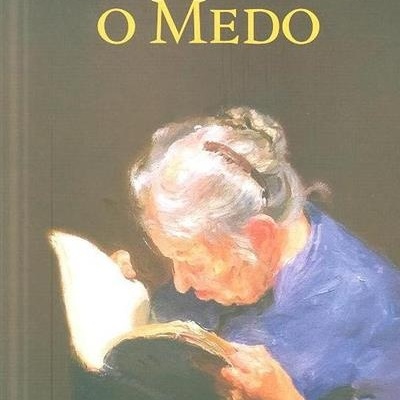 Capa do livro 'Breves Notas Sobre o Medo' com pintura de uma senhora lendo