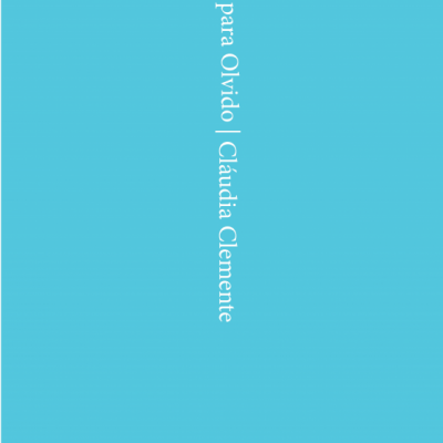 Capa de livro azul com texto 'Sonata para Olvido | Claudia Clemente'