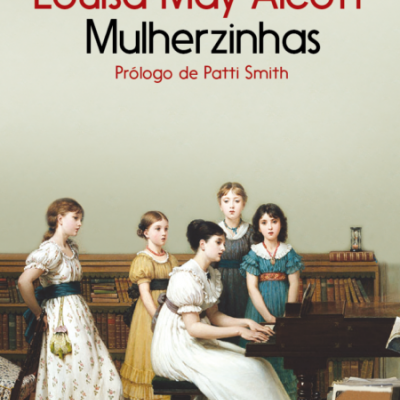 Capa do livro Mulherzinhas de Louisa May Alcott com uma pintura de cinco mulheres à volta de um piano