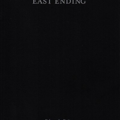 Capa preta de livro com o título EAST ENDING e autor Eduardo Brito