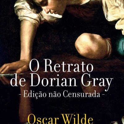 Capa do livro O Retrato de Dorian Gray com pintura de jovem ajoelhado perto de água.
