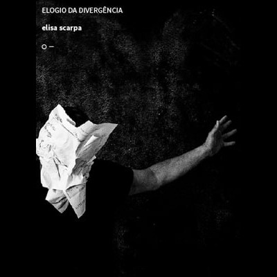 Capa de livro com título e nome do autor, braço estendido, cabeça coberta por papel amassado