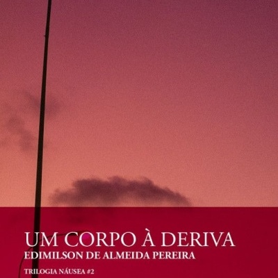 Capa de livro com poste de luz a iluminar um céu cor de rosa ao entardecer e texto do título e autor
