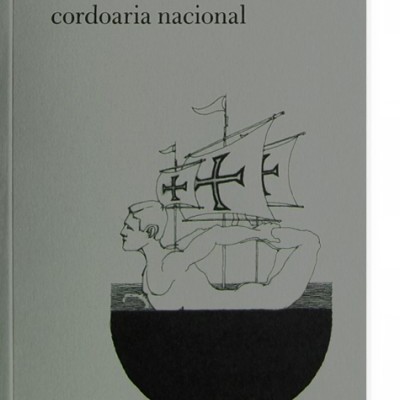 Capa de livro cinzenta clara com título e desenho de figura humana e navio