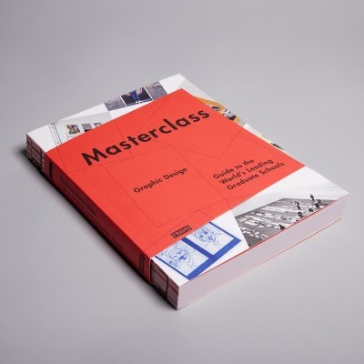 Livro Masterclass Graphic Guide com capa vermelha em fundo cinzento