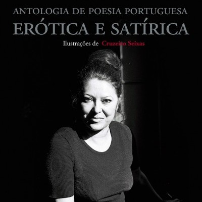 Capa de livro com fotografia a preto e branco de uma mulher e texto vermelho e branco