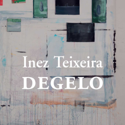 Parede pintada com manchas de tinta e texto Inez Teixeira DEGELO