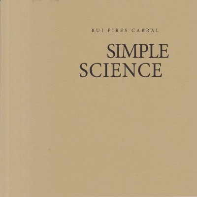 Capa de livro bege com texto preto 'SIMPLE SCIENCE' e nome do autor