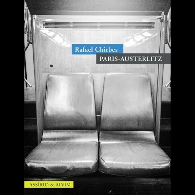 Capa de livro com bancos de metro e texto do título