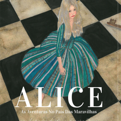 Capa do livro Alice As Aventuras No País Das Maravilhas com ilustração de menina num tabuleiro de xadrez