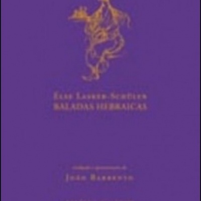 Capa roxa de livro com ilustração e texto dourados