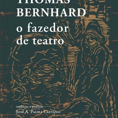 Capa do livro O Fazedor de Teatro de Thomas Bernhard com ilustrações castanhas sobre fundo verde escuro