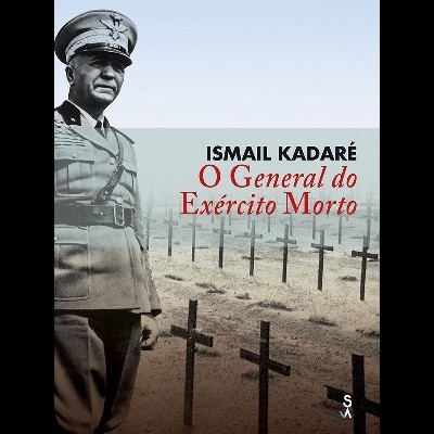 Capa de livro O General do Exército Morto com general em uniforme e cruzes no chão