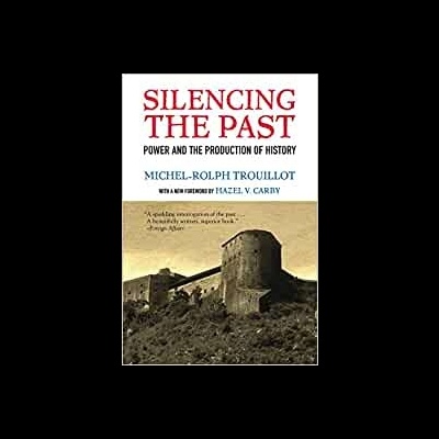 Capa de livro com título e imagem de castelo antigo