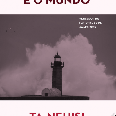 Capa de livro com farol e texto em português