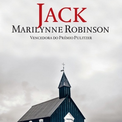 Capa do livro 'Jack' com imagem de igreja de madeira preta e porta branca sob céu cinzento