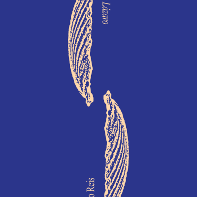 Fundo azul com duas balanças cor de rosa e texto branco ao lado.