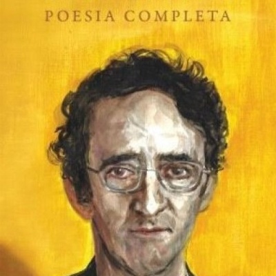 Capa de livro amarelo com título e ilustração de homem com óculos