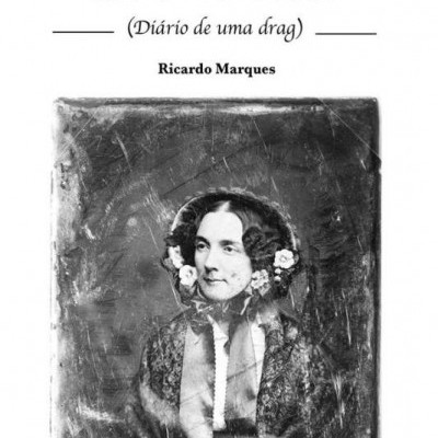 Capa de livro Homo Sapiens com fotografia vintage a preto e branco