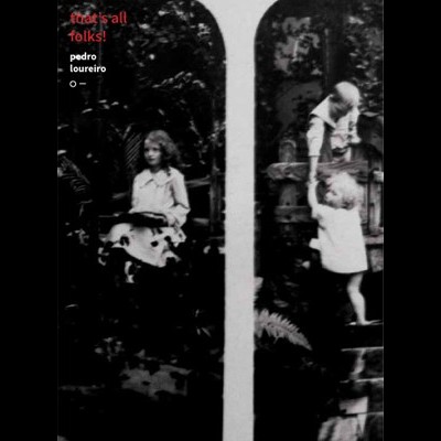 Imagem a preto e branco de duas mulheres e uma criança com texto 