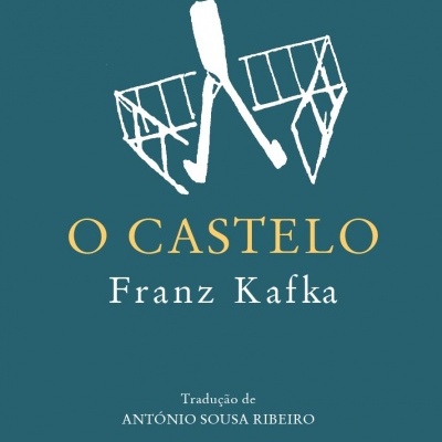 Capa do livro O CASTELO de Franz Kafka com ilustração e texto em fundo azul esverdeado