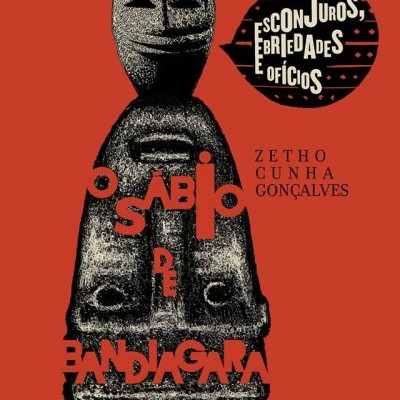 Capa de livro vermelha com escultura preta e texto em branco e laranja