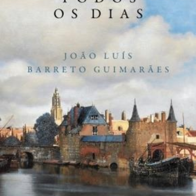 Capa de livro com paisagem urbana antiga, texto ABERTO TODOS OS DIAS, JOÃO LUÍS BARRETO GUIMARÃES
