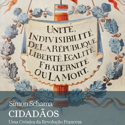 Capa de livro com ilustração de barrete frígio e bandeira com texto em francês sobre a Revolução Francesa