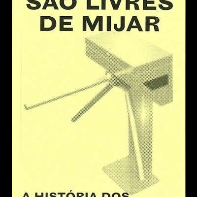 Cartaz amarelo com texto a preto e imagem de entrada metálica rotativa