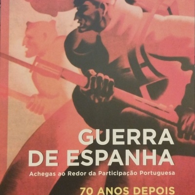 Capa de livro Guerra de Espanha de Varela Gomes com ilustração de soldados e texto