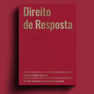 Livro vermelho com título 'Direito de Resposta' em dourado