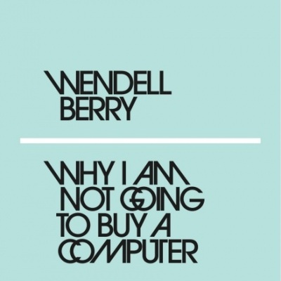 Capa de livro azul claro com texto em preto e logótipo Penguin