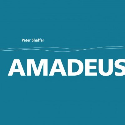 Capa azul petróleo com texto do título Amadeus e informações do teatro