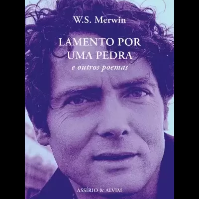 Capa de livro Lamento por uma pedra com rosto de homem em tons azuis.