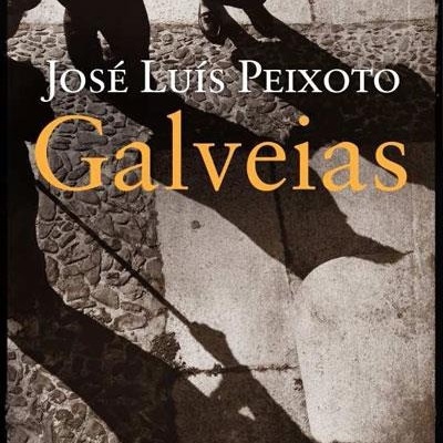 Capa do livro 'Galveias' de José Luís Peixoto com fundo de sombras em calçada portuguesa