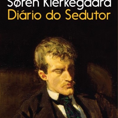 Capa de livro com texto e pintura de homem em fundo preto
