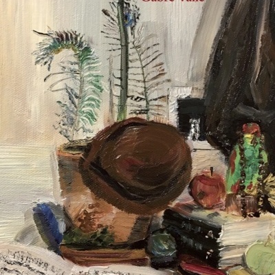 Pintura a óleo com chapéu castanho, partituras, planta em vaso, livros e texto CINOVERBO Gabre Valle