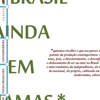 Página de livro com texto em português e barra lateral azul com palavras verticais