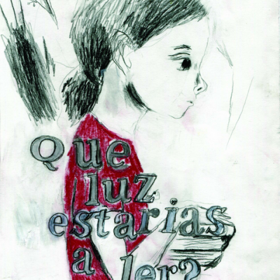 Desenho a lápis de uma criança de perfil com cabelo escuro e casaco vermelho com texto ao lado.