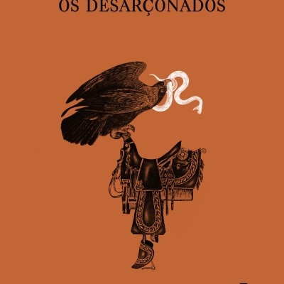 Capa castanho alaranjado de livro com águia, serpente, sela e texto em preto