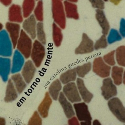 Capa de livro com padrão de mosaico colorido e texto em português.